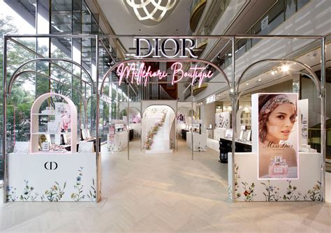 miss millefiori dior pop up